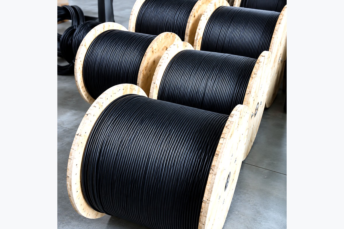 Double-shielded Cat.5e Cable
